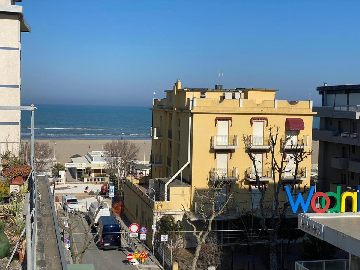 ريميني Residence Perla المظهر الخارجي الصورة